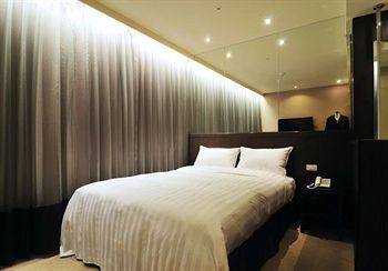 Look Hotel