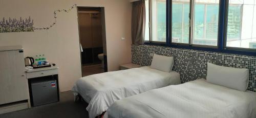 Shun-yi Business Hotel