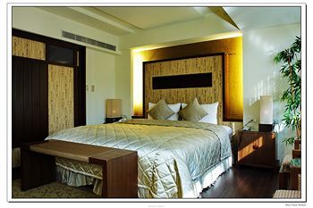 Shin Yuan Celeb Metro Hotel