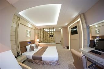 Holiday One Hotel