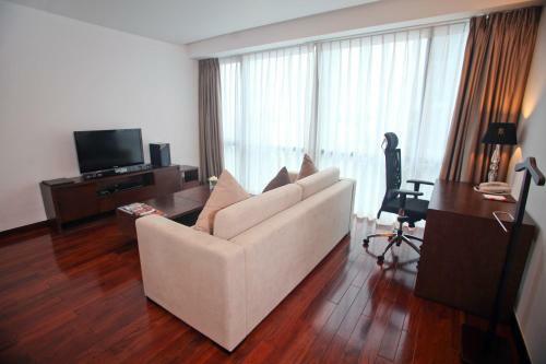 Aparthotel Crowne Plaza West Hanoi Residences