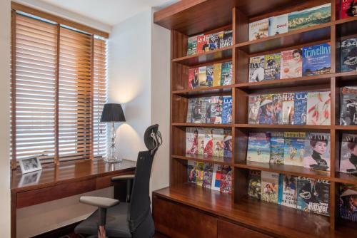 Aparthotel Crowne Plaza West Hanoi Residences