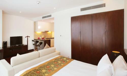 Aparthotel Crowne Plaza West Hanoi Residences