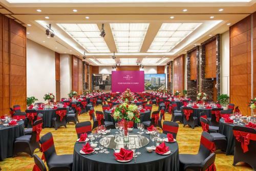 Aparthotel Crowne Plaza West Hanoi Residences