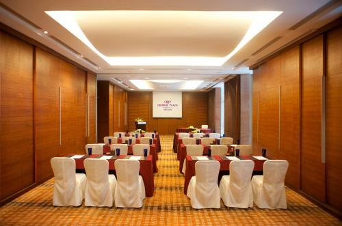 Aparthotel Crowne Plaza West Hanoi Residences