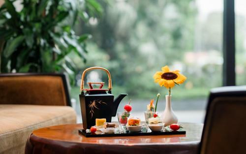 Aparthotel Crowne Plaza West Hanoi Residences