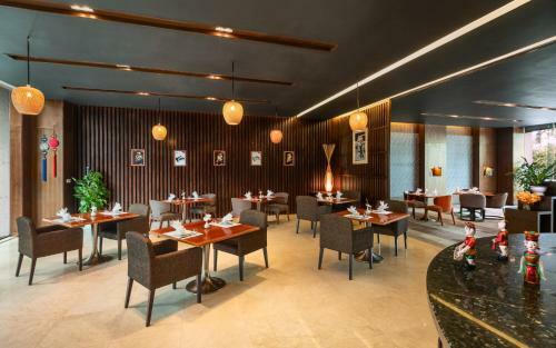 Aparthotel Crowne Plaza West Hanoi Residences