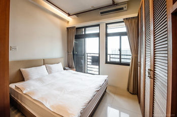 Ch Service Apartment