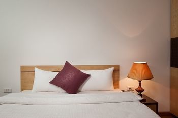 Brandi Sakura Hotel