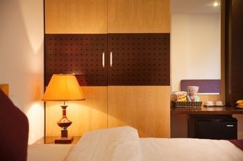 Brandi Sakura Hotel