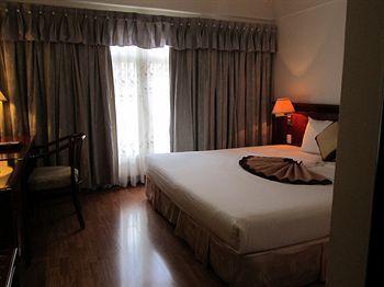 First Hotel Ho Chi Minh