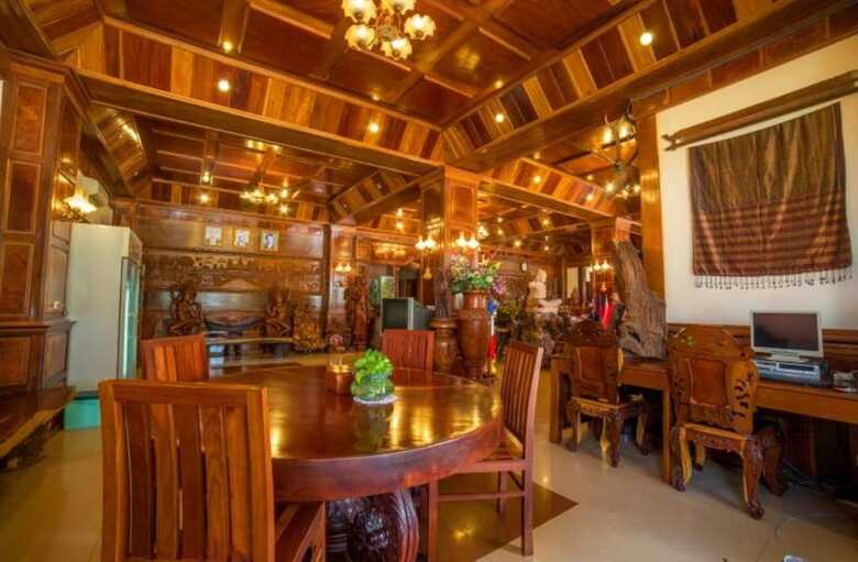 Banan Hotel