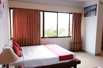 Magnolia Hotel