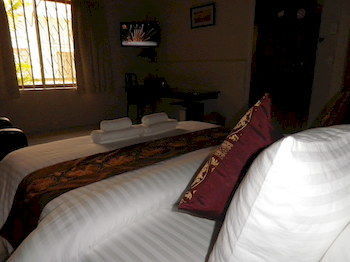 Hotel Manor House