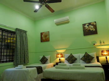 Hotel Manor House