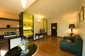 Hotel Synsiri Resort