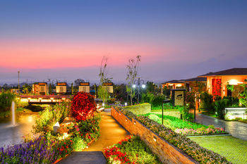 Private Pool Villas At Civilai Hill By The Unique Collection