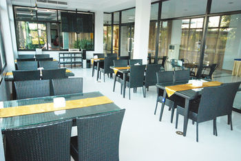 Ray Hotel