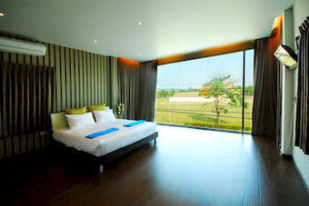 Hotel Aria Lake And Golf Villa