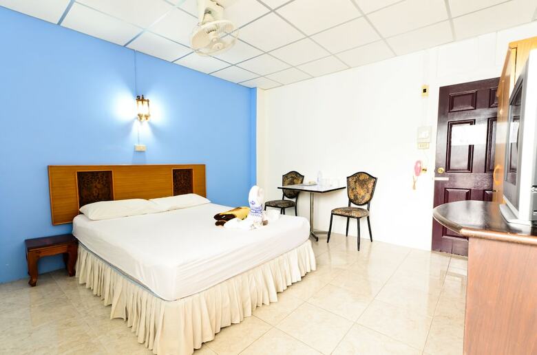 Hotel Sananwan Palace