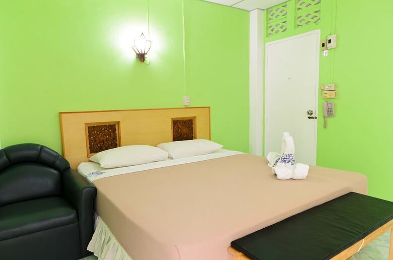 Hotel Sananwan Palace