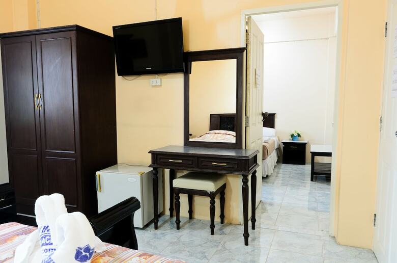 Hotel Sananwan Palace