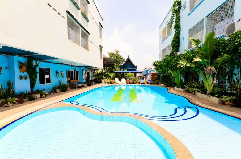 Hotel Sananwan Palace