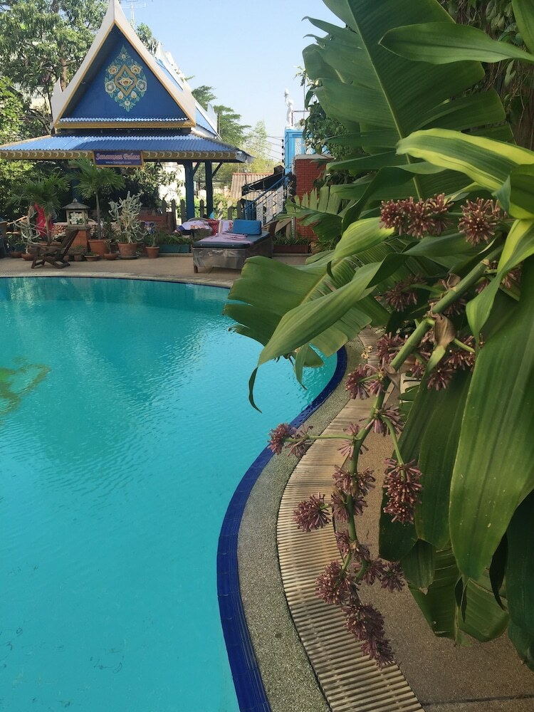 Hotel Sananwan Palace