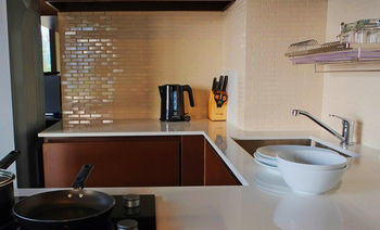 Aparthotel Balcony Courtyard Serviced Apartments