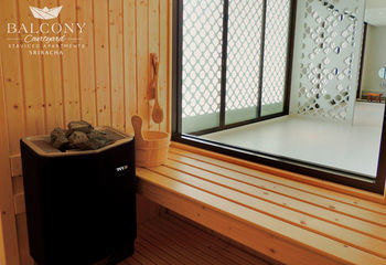 Aparthotel Balcony Courtyard Serviced Apartments