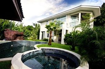 Villa Tamnak Beach House