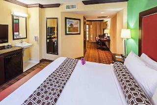 Hotel Crowne Plaza Suites Houston Southwest