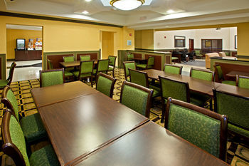 Hotel Comfort Suites