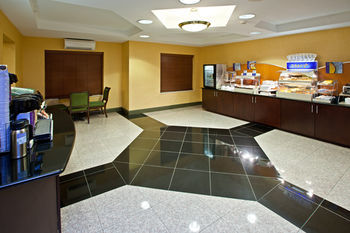 Hotel Comfort Suites