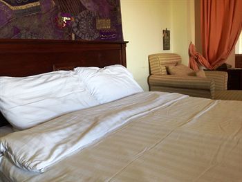 Hotel Yanadin Serviced Apartment