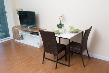 Aparthotel Bbg Seaside Luxurious Service Apartment