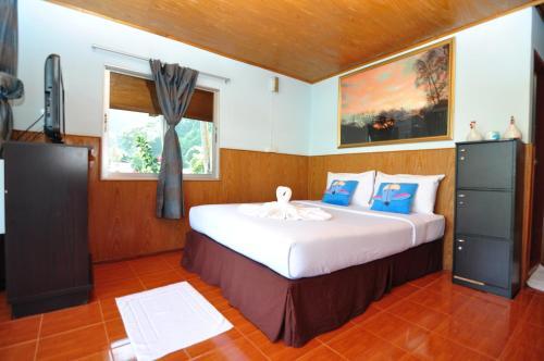 Hotel Phi Phi Good View
