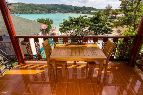 Hotel Phi Phi Good View