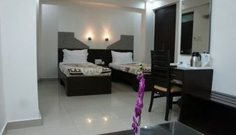 Orchid Business Luxury Hotel