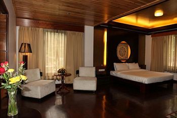 Hotel Suhim Portico