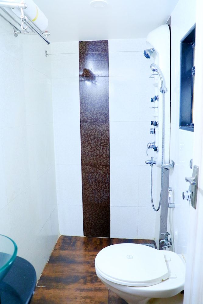 Hotel Alka Residency