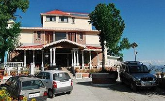 Hotel Welcomheritage Windsor Lodge