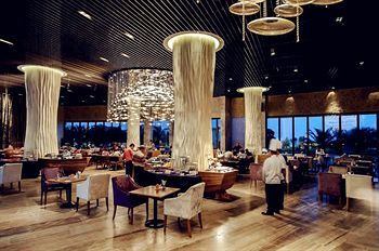 Yangjiang Sunrise Hotel