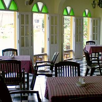 Hotel Riverside