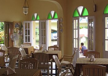 Hotel Riverside
