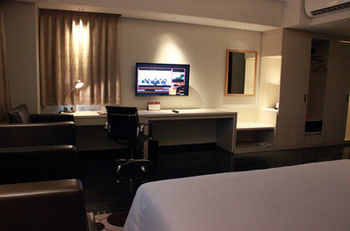Sakura Park Hotel & Residence