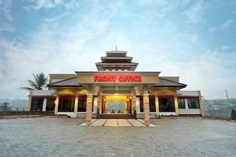 Apartamento Grand Ussu Hotel & Convention