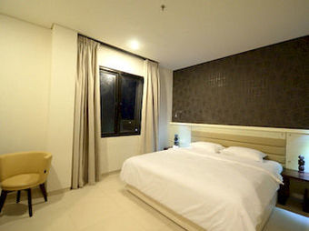 T-more Hotel & Lounge
