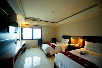 Taman Suci Hotel
