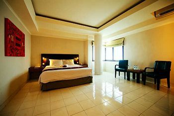 Taman Suci Hotel